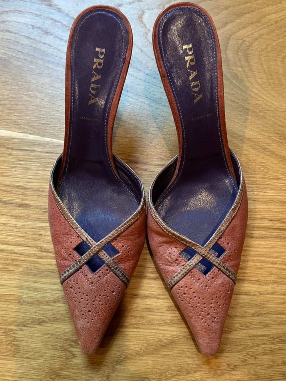 🤎 Vintage PRADA leather pointed-toe Slide Kitten Heels 🤎